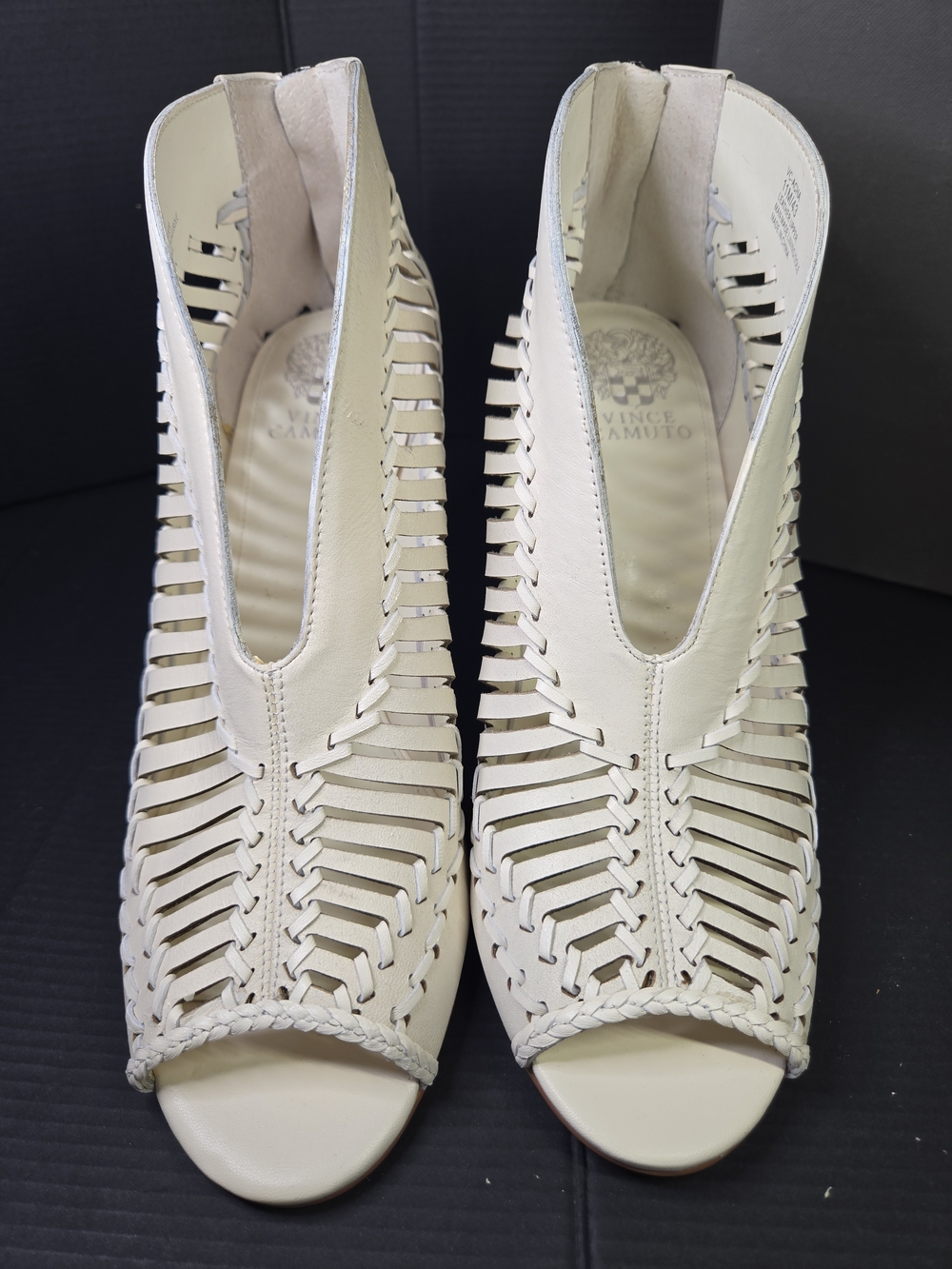 Vince Camuto Acha Warm White Leather Peep-Toe Heel Booties Size 11
